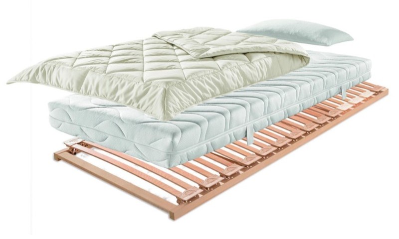 Bettsystem mit Matratze und passendem Lattenrost, Bettdecke und Kopfkissen